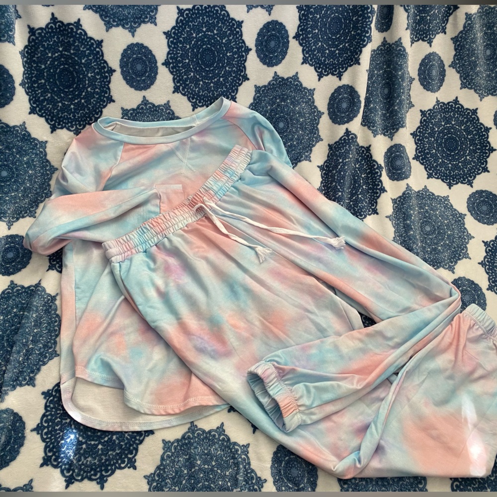 Tie-Dye Sweatsuit